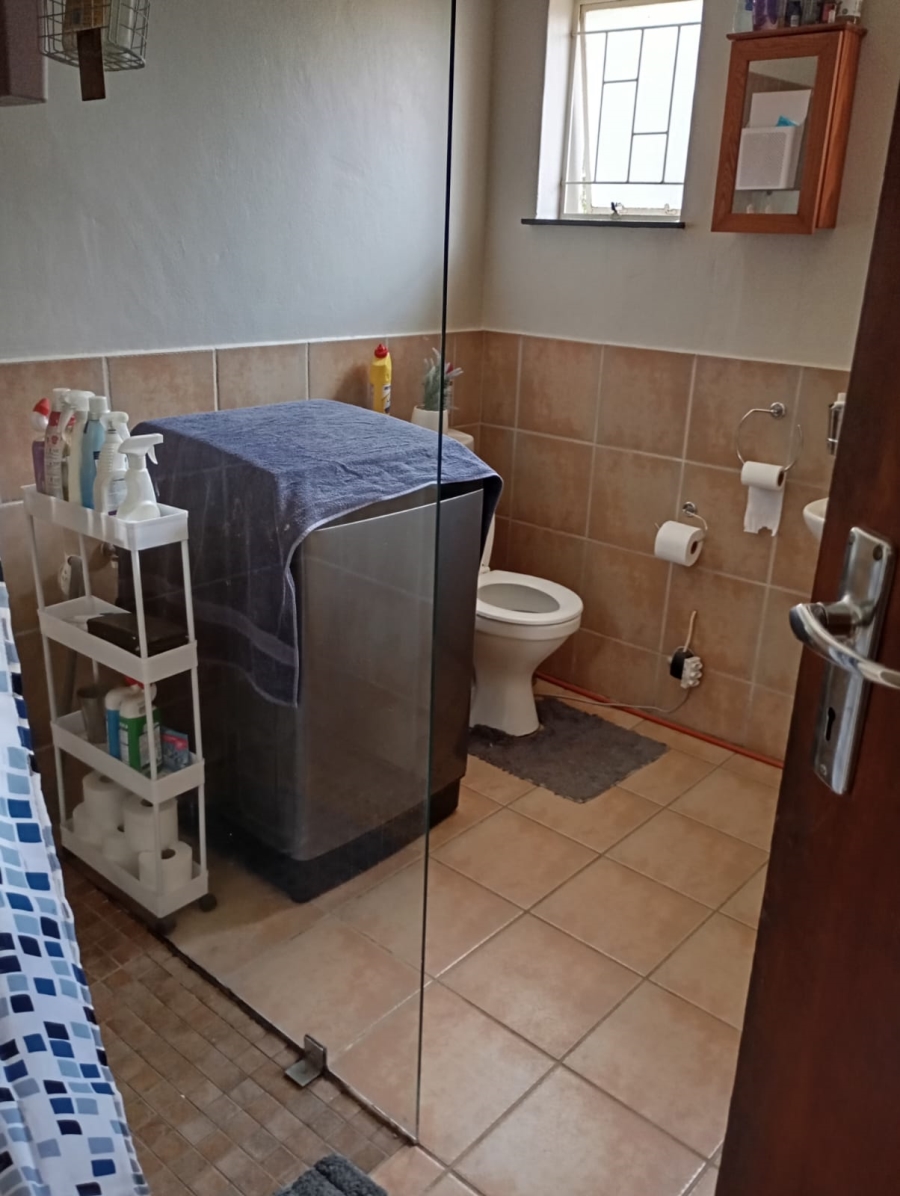 5 Bedroom Property for Sale in Worcester West Western Cape